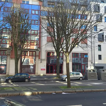 Neoresid - Résidence Saint Marc Appart hôtel 3*